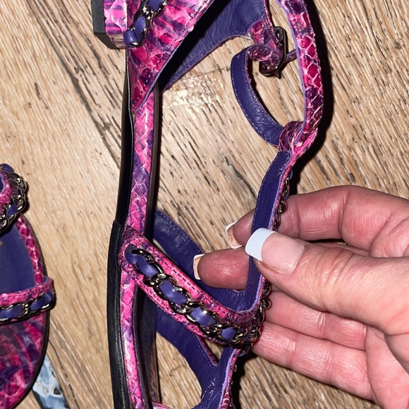 CHANEL EXTREMELY RARE PYTHON SANDALS SZ38 - Picture 5 of 8